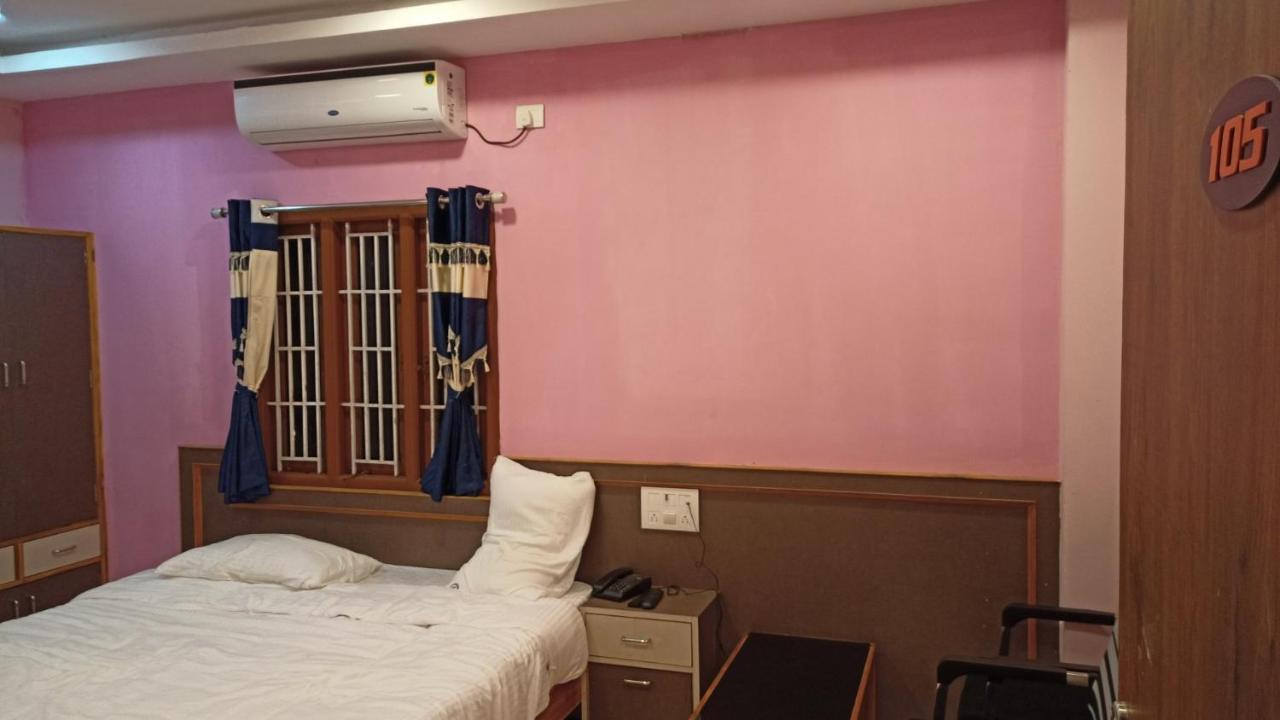 Aarthi Residency Hotel Kāraikkudi Exterior foto